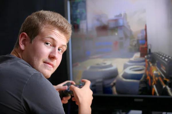 The Difference Between Online Game and Offline Gaming